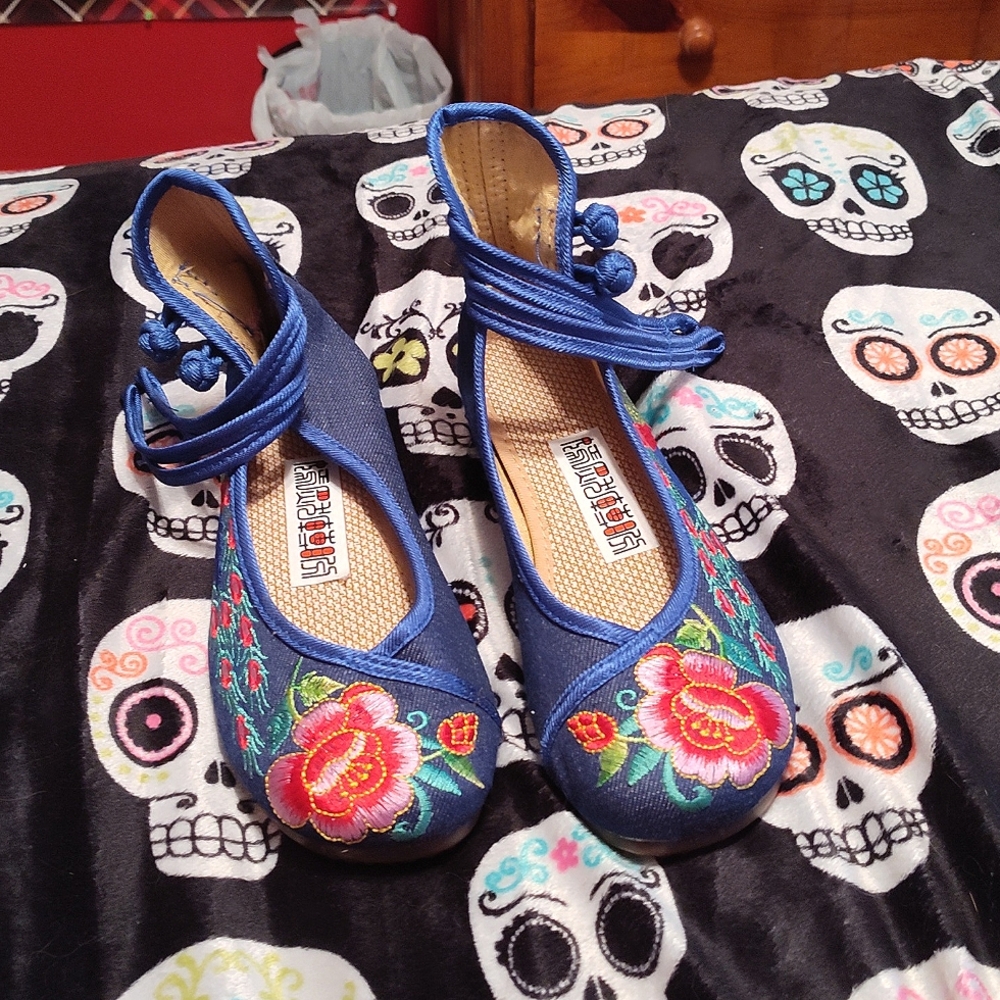 royal blue embroidered flats